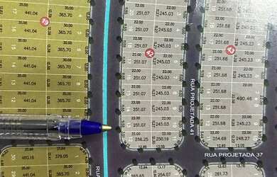 Imagem: O terreno possui 251m² de Área e está localizado em Eplenum