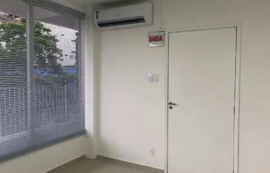 Imagem 12: SALA COMERCIAL NO CENTRO DE JOINVILLE NA RUA XV DE NOVEMBRO