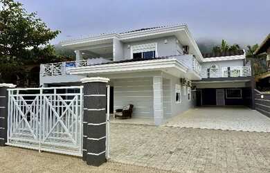 Imagem 8: Linda Casa na Praia de Itaguaçu - A Apenas 80m do Mar!