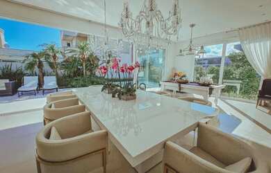 Imagem 15: Casa mobiliada e decorada c/ 5 suítes e piscina à venda, 350 m² no condomínio Velas da Mar