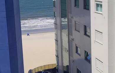 Imagem: O apartamento possui 3 Dormitórios e Acomodam 8 pessoas e está