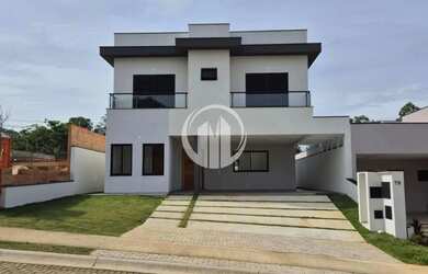 Imagem: A casa em condomínio possui 3 Dormitórios, 4 Banheiros, 4