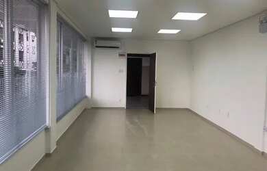 Imagem 11: SALA COMERCIAL NO CENTRO DE JOINVILLE NA RUA XV DE NOVEMBRO