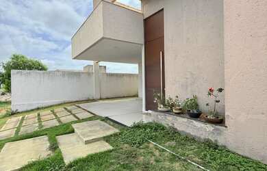 Imagem: A casa em condomínio possui 3 Dormitórios, 3 Banheiros, 2