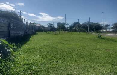 Imagem: O terreno possui 400m² de Área e está localizado em Recanto