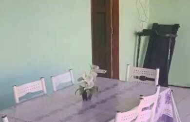 Imagem: O apartamento possui 2 Dormitórios, 1 Banheiro e está localizado