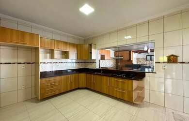 Imagem 15: Duplex no Condomínio Residencial Tapajós 198m², 3 Suítes, Escritório Tarumã