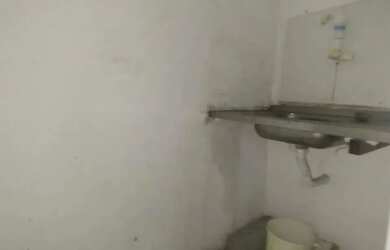 Imagem: A casa possui 1 Dormitório, 1 Banheiro, 30m² de Área e está