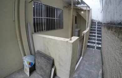 Imagem: A casa possui 2 Dormitórios, 1 Banheiro, 90m² de Área e está