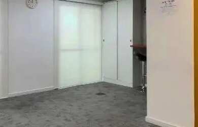 Imagem: O depósito possui 35m² de Área e está localizado em Santo