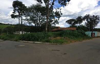 Imagem: O terreno possui 427m² de Área e está localizado em Jardim