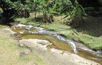 Imagem: A fazenda possui 94.000m² de Área, Varanda e está localizado
