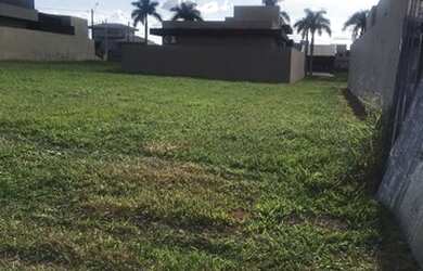 Imagem: O terreno possui 385m² de Área e está localizado em Terra