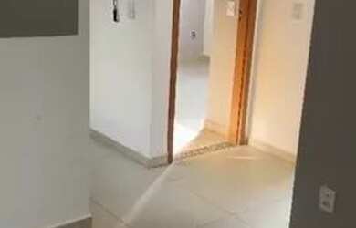 Imagem: O apartamento possui 2 Dormitórios, 1 Banheiro e 1 Vaga na