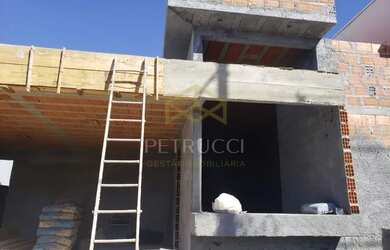 Imagem: A casa em condomínio possui 3 Dormitórios, 5 Banheiros, 4