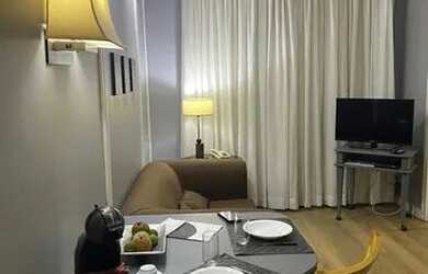 Imagem: O studio possui 1 Dormitório, 1 Banheiro, 1 Vaga na garagem