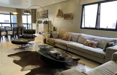 Imagem: O apartamento possui 3 Dormitórios, 5 Banheiros, 3 Vagas na