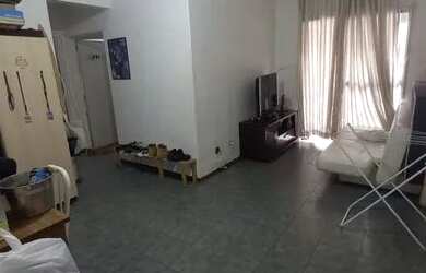 Imagem: O apartamento possui 3 Dormitórios, 1 Banheiro, 74m² de Área