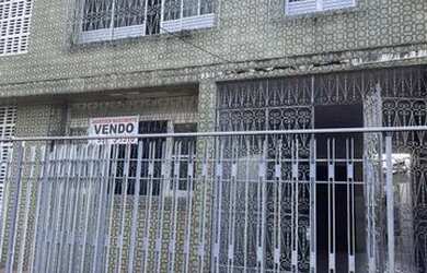 Imagem: A casa possui 3 Dormitórios, 4 Banheiros, 3 Vagas na garagem