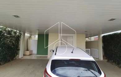 Imagem: A casa em condomínio possui 3 Dormitórios, 1 Banheiro, 2 Vagas