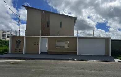 Imagem: O apartamento possui 2 Dormitórios, 3 Banheiros, 2 Vagas na