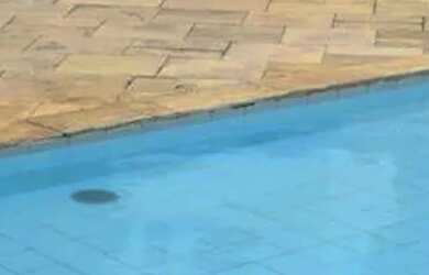 Imagem: O apartamento possui 3 Dormitórios, 1 Banheiro, 1 Vaga na garagem