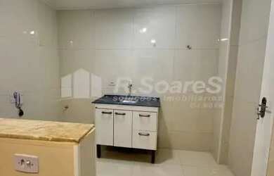 Imagem 11: Apartamento com 2 quartos sendo 1 suíte, dependências, garagem, em Freguesia