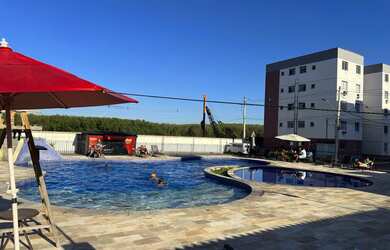 Imagem: O apartamento possui 2 Dormitórios, 1 Banheiro, 1 Vaga na garagem