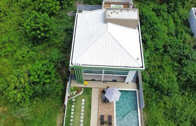 Imagem 2: Linda Casa, Fino Acabamento, 4/4, Piscina, Cond. Fechado, Praia Privativa