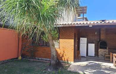 Imagem 6: Rio das Ostras a 400 mts da praia do bosque, vendo casa , 420 mts , piscina,...