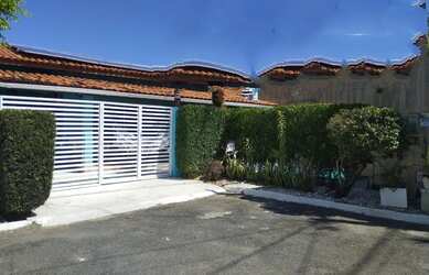 Imagem: A casa em condomínio possui 3 Dormitórios, 3 Banheiros, 2