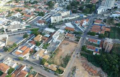 Imagem: O terreno possui 420m² de Área e está localizado em Jardim