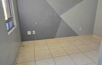 Imagem: O apartamento possui 2 Dormitórios, 1 Banheiro, 2 Vagas na