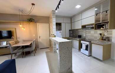 Imagem: O apartamento possui 2 Dormitórios, 1 Banheiro, 1 Vaga na garagem