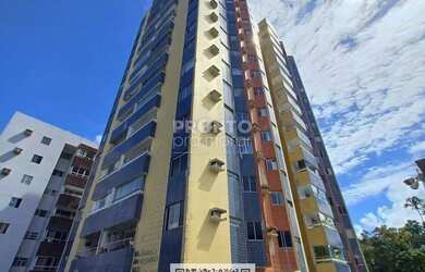 Imagem: O apartamento possui 3 Dormitórios, 1 Banheiro, 1 Vaga na garagem