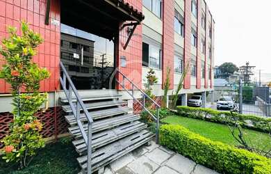 Imagem: O apartamento possui 1 Dormitório, 1 Banheiro, 1 Vaga na garagem