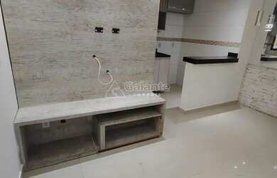 Imagem: O apartamento possui 2 Dormitórios, 2 Banheiros, 1 Vaga na