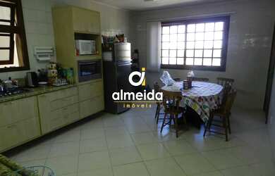 Imagem 7: CASA 4 DORMITÓRIOS. Piscina, Churrasqueira, Ar-condicionadoeLareira