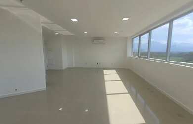 Imagem: O depósito possui 1 Vaga na garagem, 43m² de Área e está