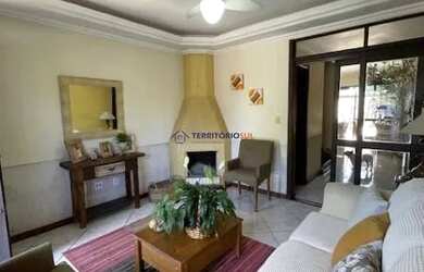 Imagem 3: Casa em Porto Alegre, no bairro Hípica, com 3 dormitório s , e 3 banheiros,...