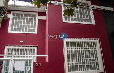 Imagem: O depósito possui 240m² de Área e está localizado em Botafogo