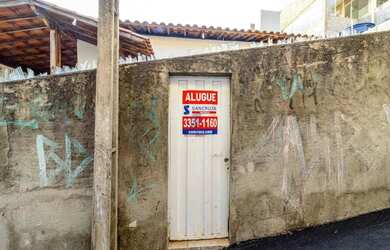 Imagem: A casa possui 2 Dormitórios, 1 Banheiro, 90m² de Área e