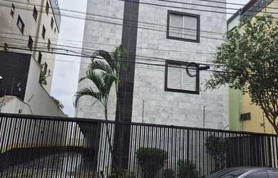 Imagem: O apartamento possui 3 Dormitórios, 1 Banheiro, 1 Vaga na garagem