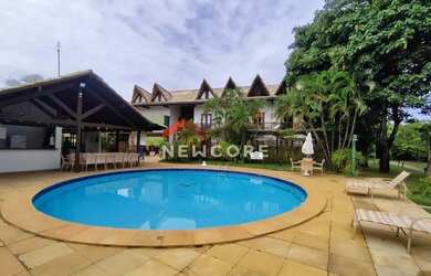 Imagem: A casa possui 3 Dormitórios, 2 Banheiros, 2 Vagas na garagem