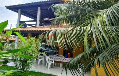 Imagem: A casa em condomínio possui 5 Dormitórios, 5 Banheiros, 4