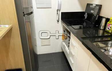 Imagem: O apartamento possui 1 Dormitório, 1 Banheiro, 1 Vaga na garagem