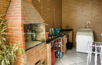 Imagem: A casa possui 2 Dormitórios, 2 Banheiros, 1 Vaga na garagem