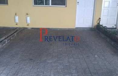 Imagem: A casa em condomínio possui 2 Dormitórios, 2 Banheiros, 1