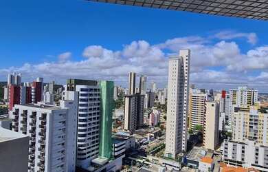 Imagem 14: ISSA HAZBUM RESIDENCIAL. Piscina, Varanda, Vista para o mare480m² de...