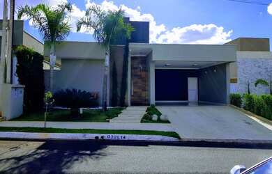 Imagem: A casa em condomínio possui 3 Dormitórios, 5 Banheiros, 4